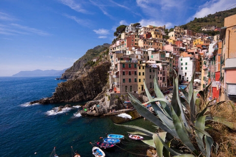 10 thị trấn sặc sỡ nhất hành tinh- Riomaggiore, Liguria, Ý